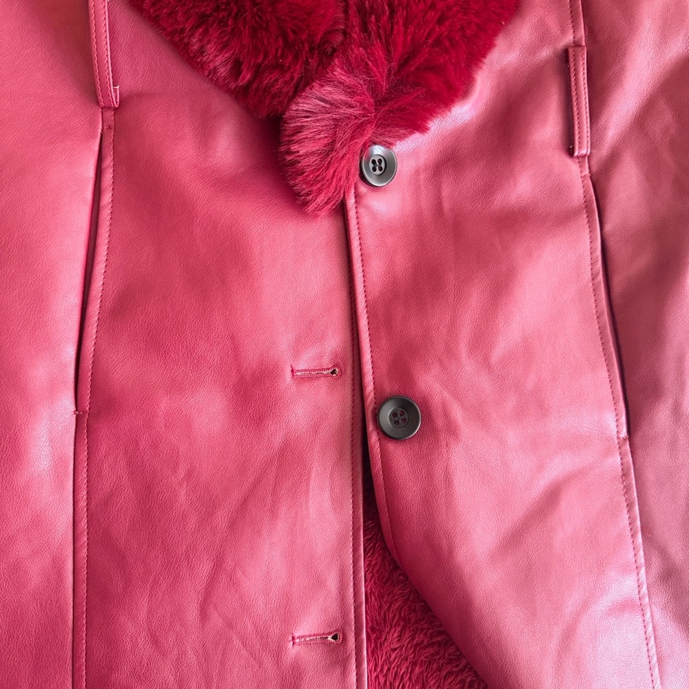 Chic Pink Leather Jacket with Faux Fur Collar